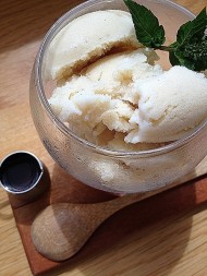 Mai Cafeの豆乳バニラアイス